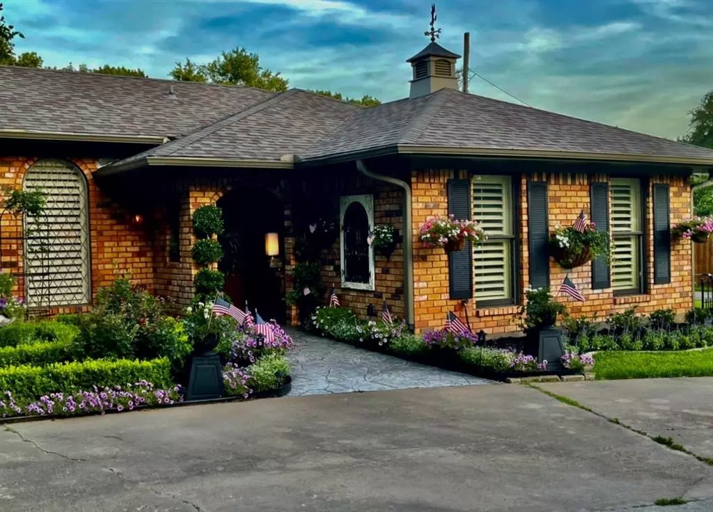 Sherman, TX 75092,1704 W Lamberth Road