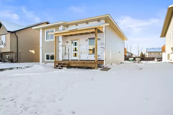 Lacombe, AB T4L 0B2,14 Mackenzie CRES