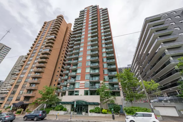 570 Laurier AVE W #804, Ottawa Centre, ON K1R 1C8