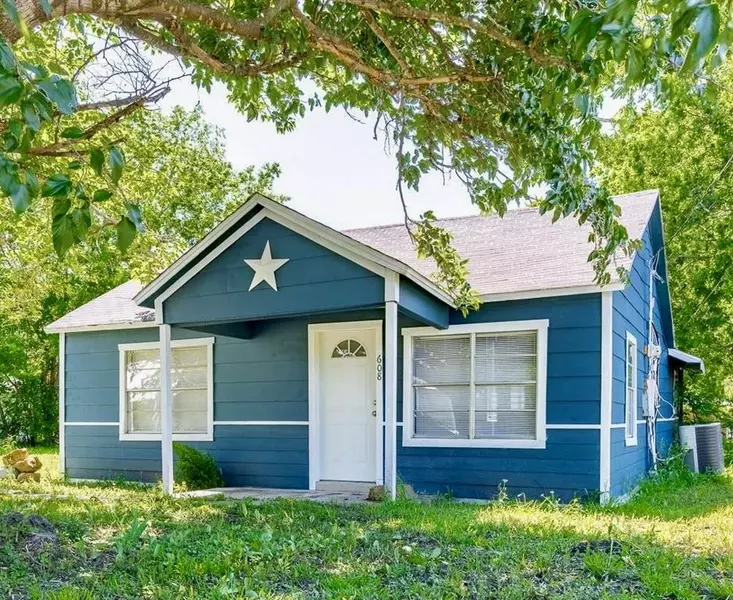 608 E 8th Street, Kemp, TX 75143