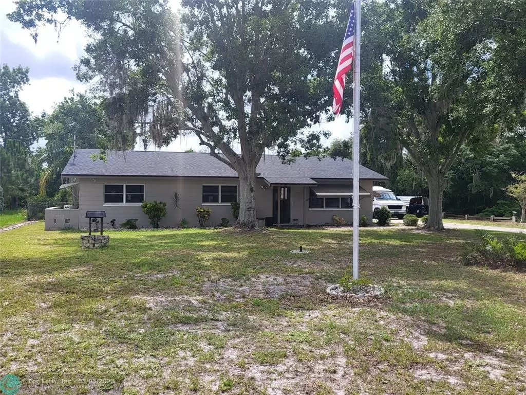 Lake Placid, FL 33852,4 Pine St.