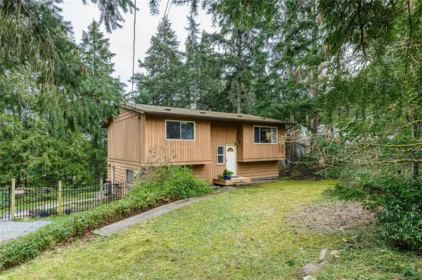 111 Pallot Way, Salt Spring, BC V8K 2M5