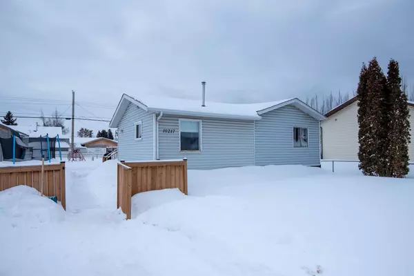 10217 103 AVE, La Crete, AB T0H 2H0