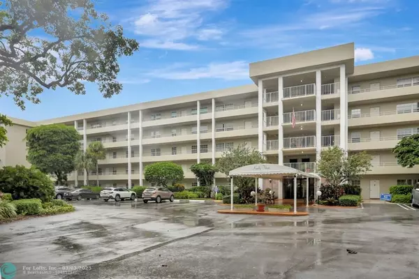 806 Cypress Blvd  #409, Pompano Beach, FL 33069