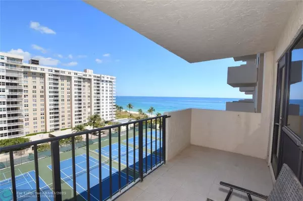 Lauderdale By The Sea, FL 33308,5100 N Ocean Blvd  #1004