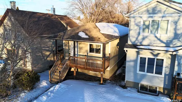 210 G AVENUE S, Saskatoon, SK S7M 1V1