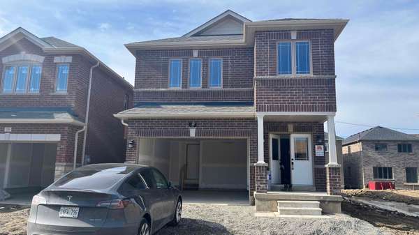 25 HUNTSWORTH AVE, Thorold, ON L2V 0N2