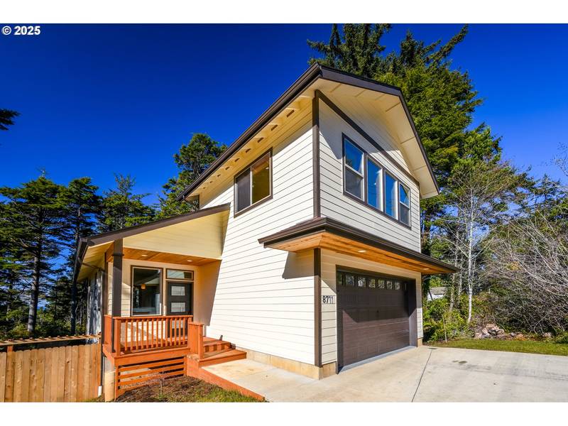 8711 NW SEAL ROCK ST, Seal Rock, OR 97376