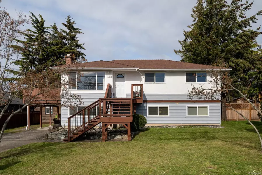 1084 Verdier Ave, Central Saanich, BC V8M 1E6