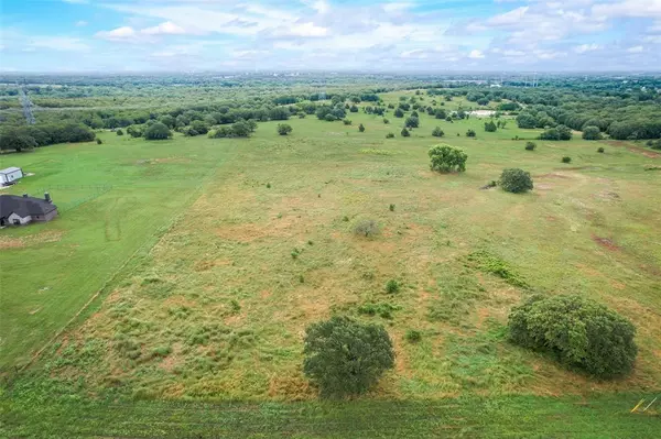 Alvord, TX 76225,160 Rolling Hills