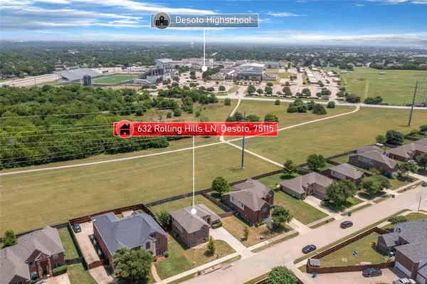 632 Rolling Hills Lane, Desoto, TX 75115