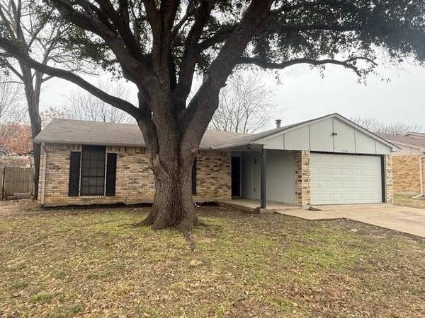 7224 Chatham Road,  North Richland Hills,  TX 76182