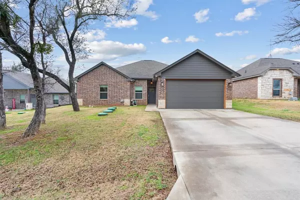 4704 Pecos Street, Granbury, TX 76048