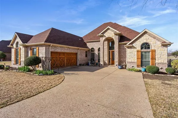 1105 Crown Valley Drive, Weatherford, TX 76087