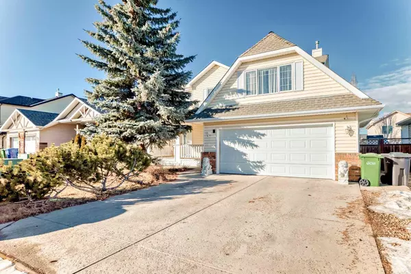 128 West Creek Pond, Chestermere, AB T1X 1H4