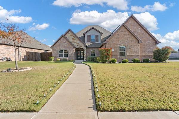 907 Bent Wood Lane, Cleburne, TX 76033