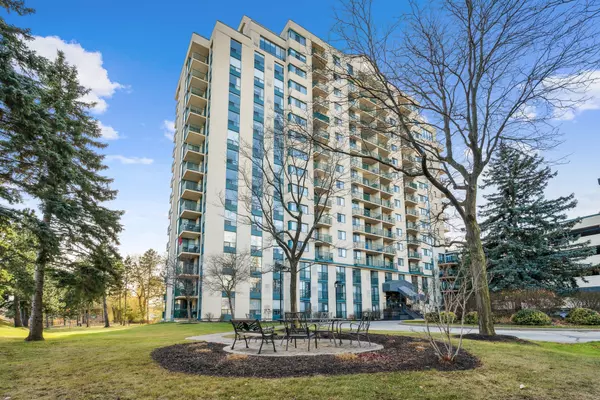 75 Ellen ST #1509, Barrie, ON L4N 7R6