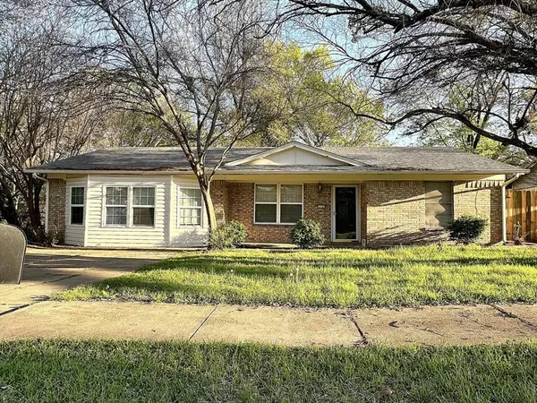 218 E Kansas Street, Sherman, TX 75090