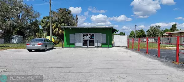 221 NE Martin Luther King Blvd, Winter Haven, FL 33881
