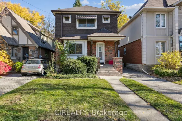 17 Wendover RD, Toronto W08, ON M8X 2L1