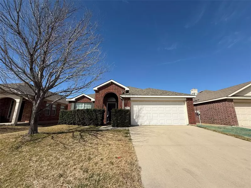 6252 Trinity Creek Drive, Fort Worth, TX 76179