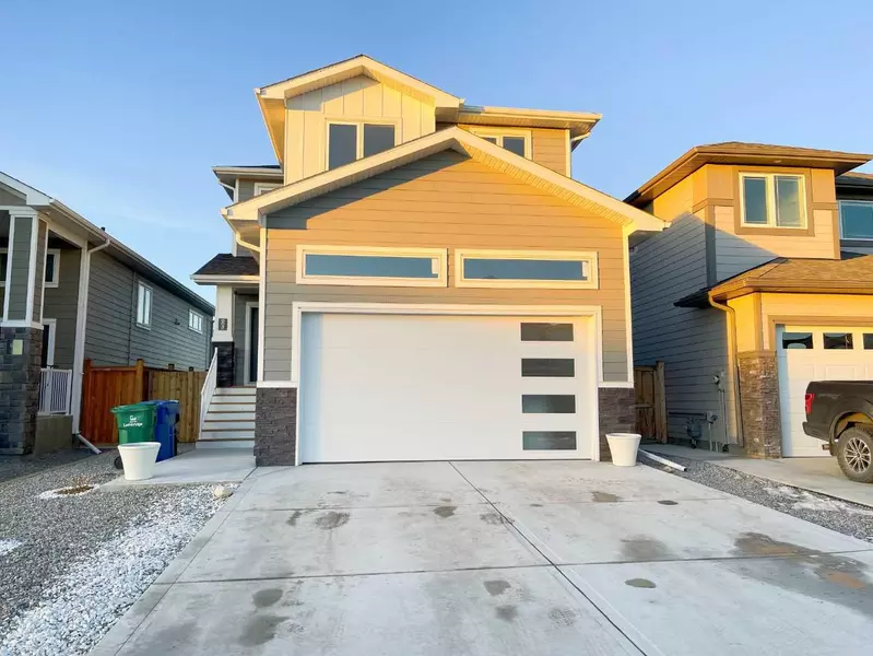 693 Sixmile CRES South, Lethbridge, AB T1K8G3