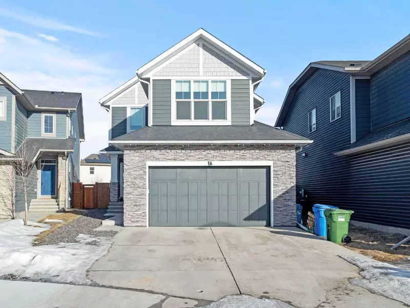 16 Legacy Bay Southeast, Calgary, AB T2X 2E3