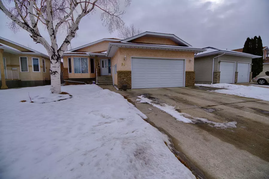 39 Cougar RD North, Lethbridge, AB T1H 6H2