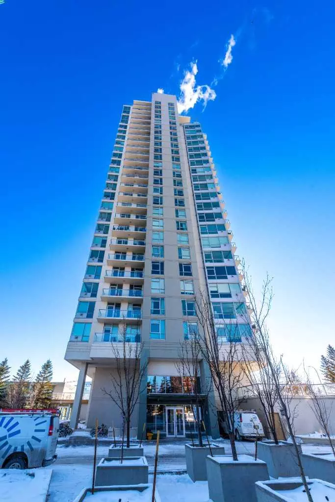 Calgary, AB T3C 3X6,77 Spruce PL Southwest #406