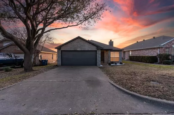 2109 Windjammer Way, Rowlett, TX 75088