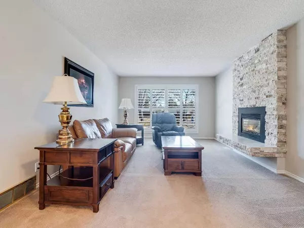 Calgary, AB T3B 3W4,211 Silver Mead CRES Northwest