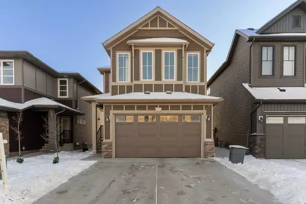 1361 Chinook Gate GN SW, Airdrie, AB T4B5J2