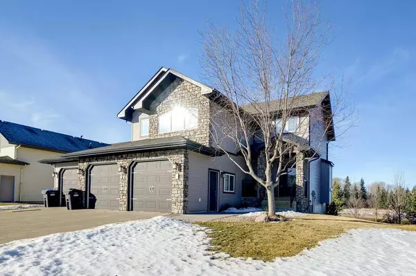 58 Fieldstone WAY, Sylvan Lake, AB T4S 2L3