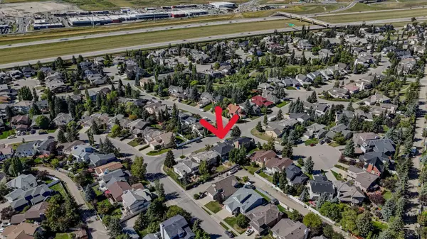 Calgary, AB T2W 6A7,194 Woodbriar CIR Southwest