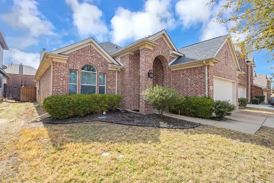 2312 Fountain Gate Drive, Little Elm, TX 75068