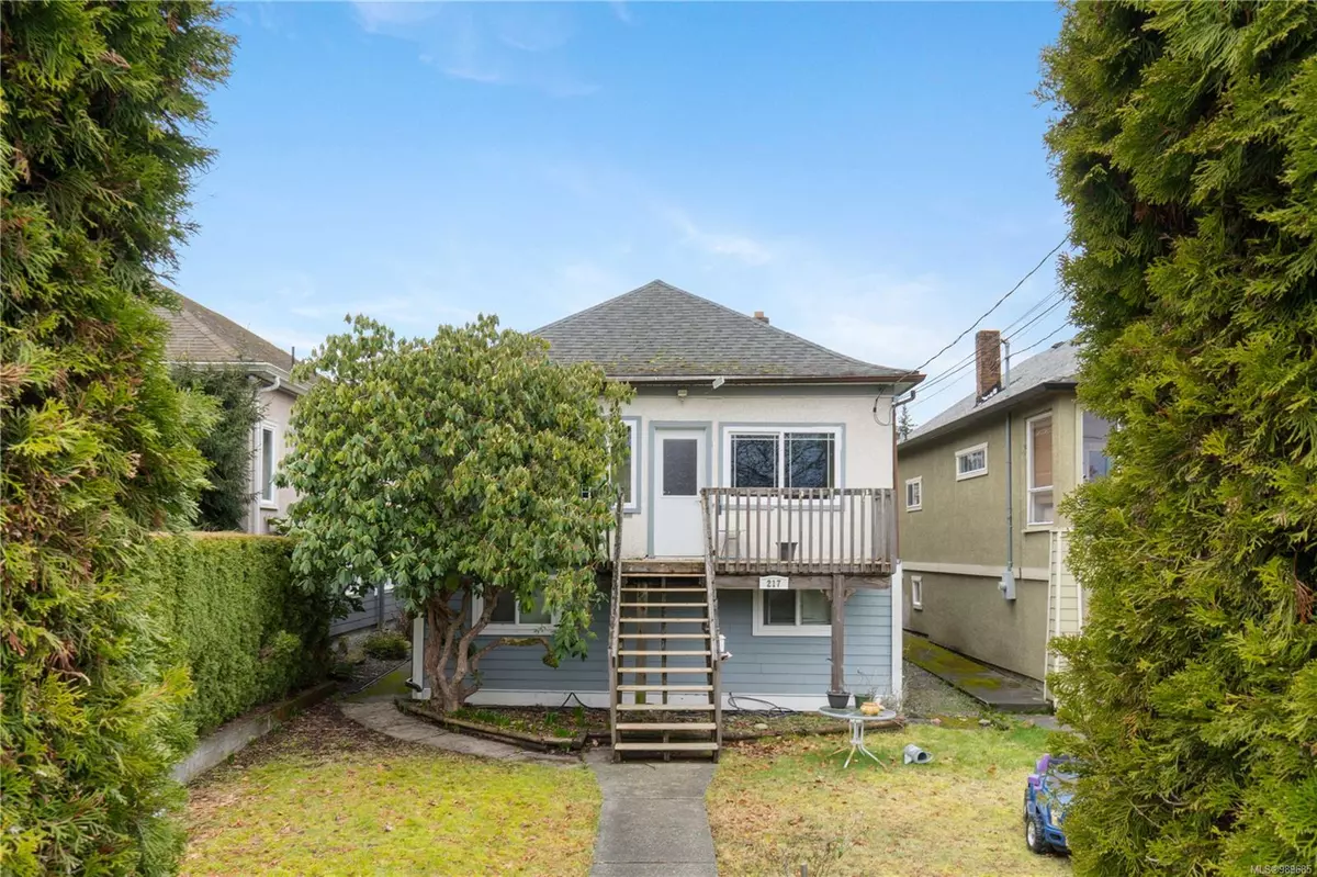 Nanaimo, BC V9R 2G7,217 Machleary St