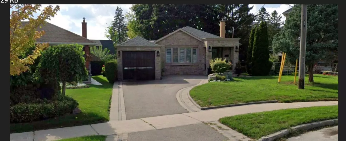 Toronto W04, ON M6M 2Z6,50 Garside CRES