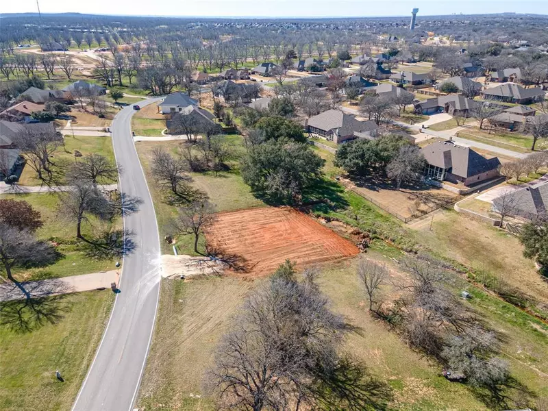 7016 Westover Drive, Granbury, TX 76049