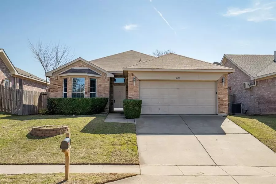 6452 Downeast Drive, Fort Worth, TX 76179