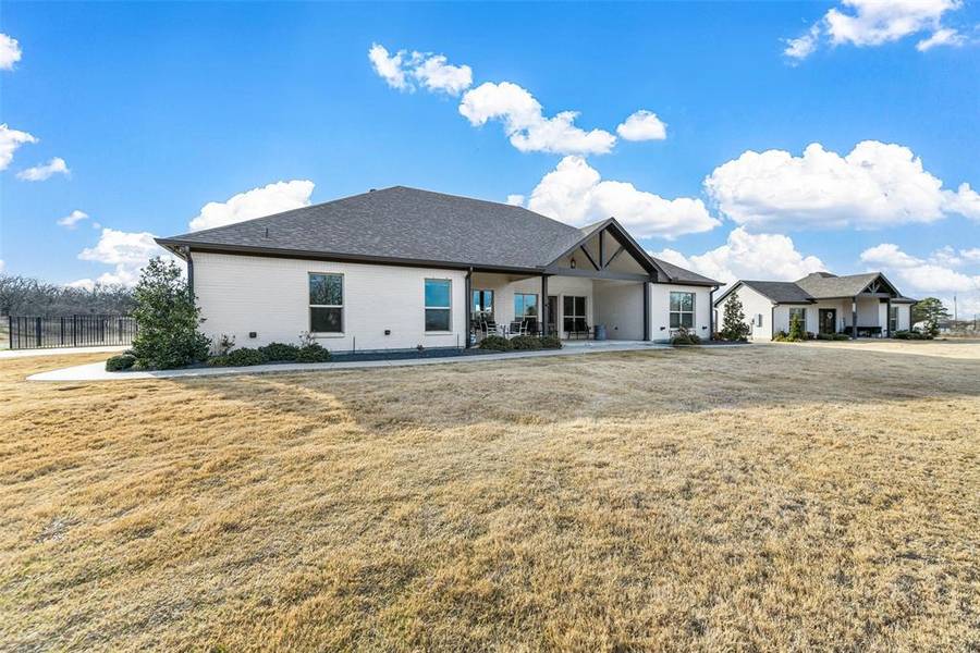 4061 County Road 711, Cleburne, TX 76031