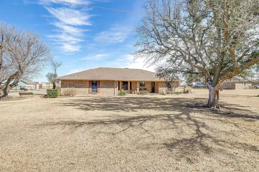 1213 Justin Lane, Crowley, TX 76036