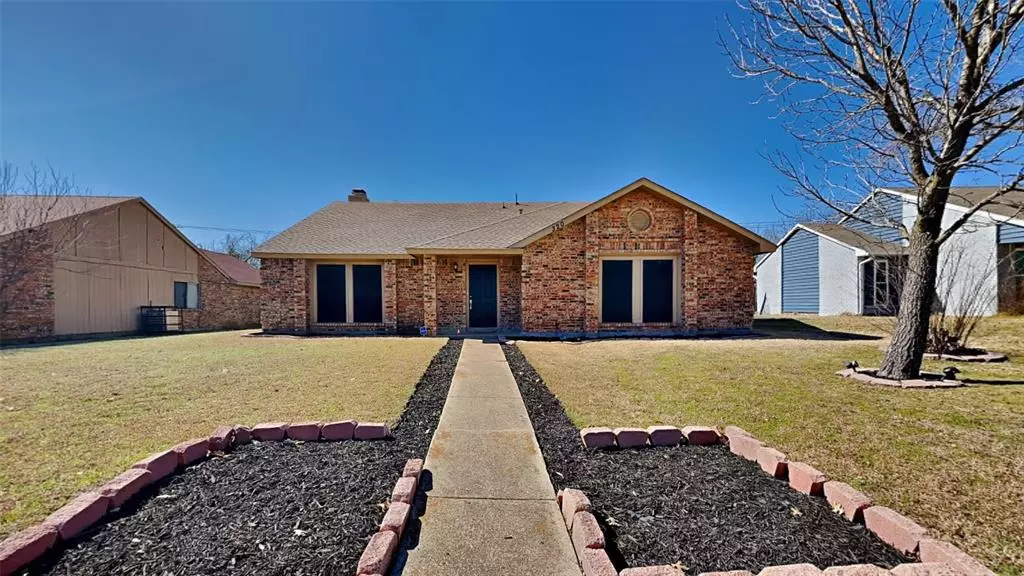 320 Matterhorn Street, Cedar Hill, TX 75104