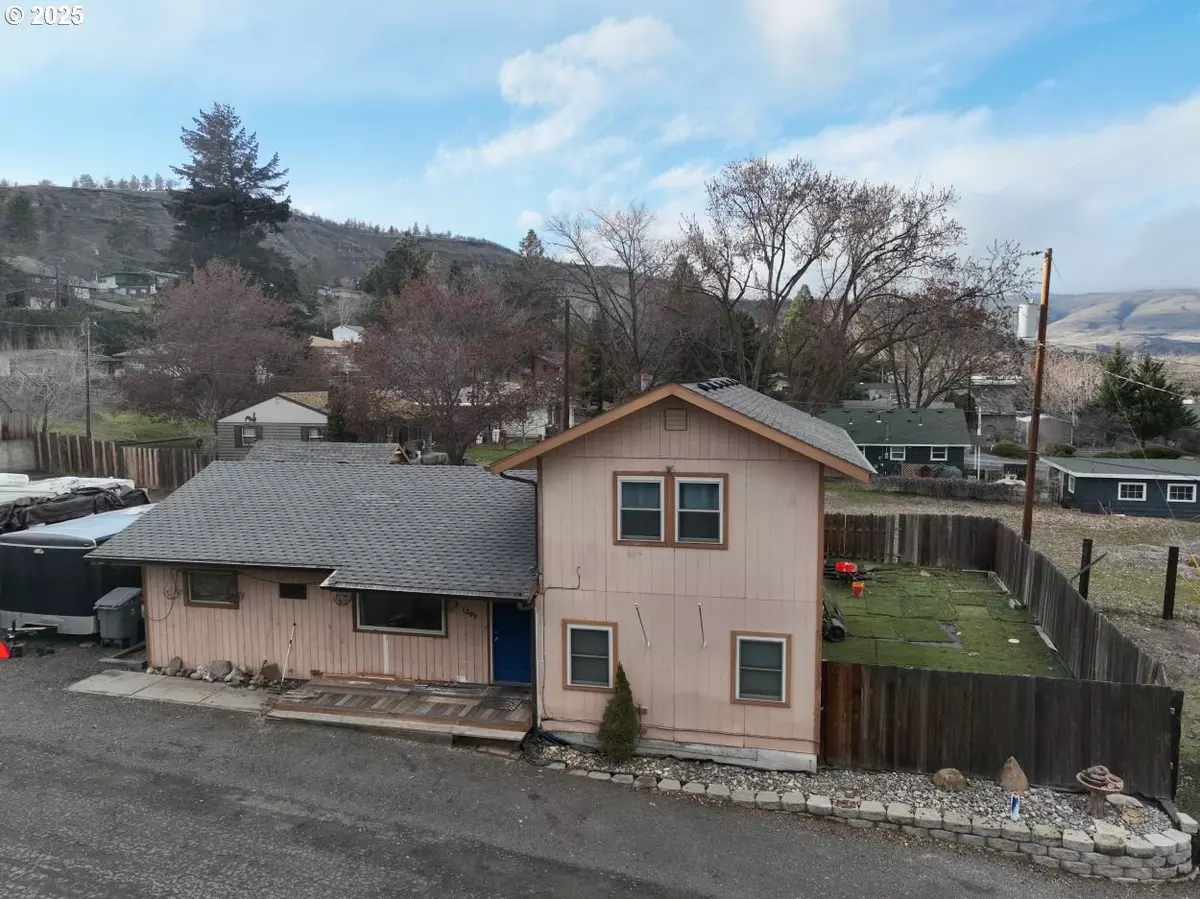 The Dalles, OR 97058,1209 FROST CT