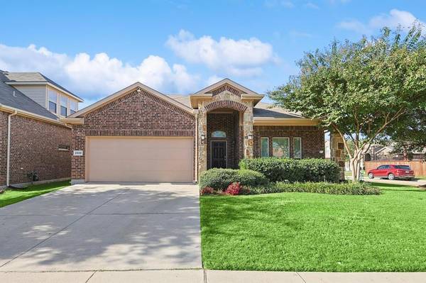 2900 Cedar Ridge Lane, Fort Worth, TX 76177