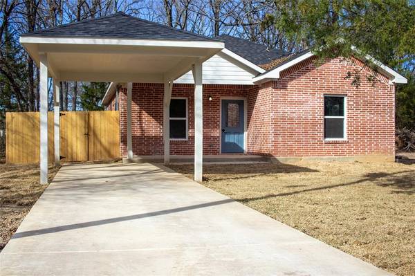 138 Barcelona Street, Payne Springs, TX 75156