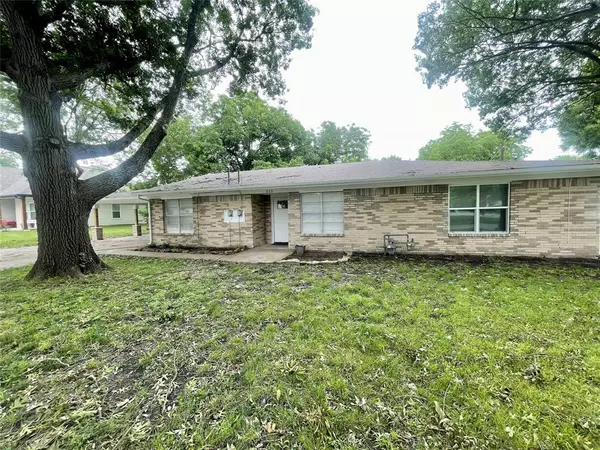 Farmersville, TX 75442,515 Maple Street