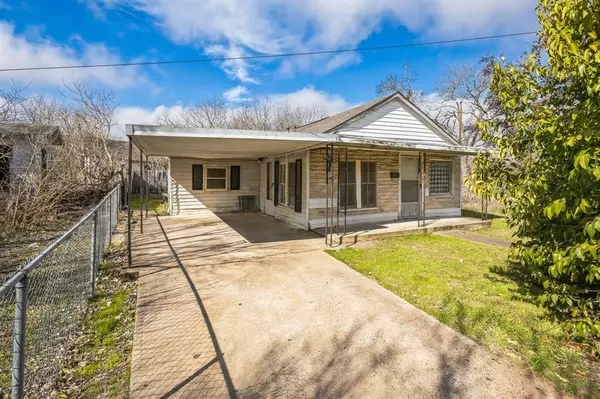 301 Barton Street, Marlin, TX 76661