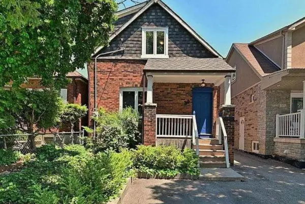 39 Branstone RD, Toronto W03, ON M6E 4E3