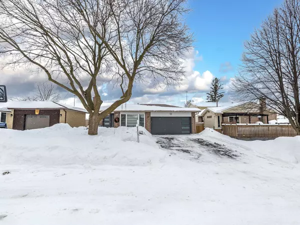 8 Dywin CT,  Cambridge,  ON N1R 5S4