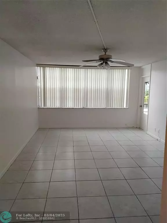 Hollywood, FL 33020,2771 Taft St  #205